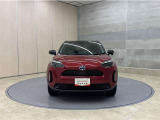 お車購入のポイントとなるフロントマスクです!シャープな目つきが印象的なデザインのヘッドランプです。