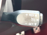 【クルーズコントロール】高速道路もラクラク走行。アクセルを離しても一定速度で走行ができ、長距離運転時の負担を軽減!加速・減速も簡単なスイッチ操作で調整できます。