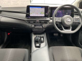 前席内装の全体像です。是非実車をご覧にお越し頂き実際にお座りください。
