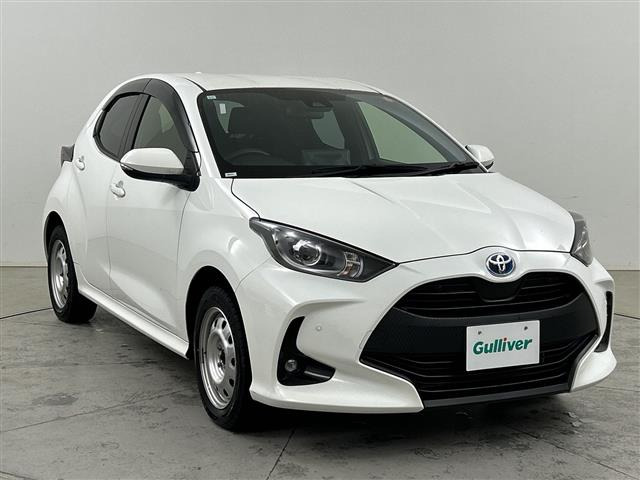 ヤリス 1.5 ハイブリッド X E-Four 4WD 修復歴無し
