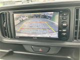 バックガイドモニターで、後方を確認しながら安心して駐車することができます。運転初心者も熟練者も必須の機能ですよ!