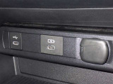 シガーソケット用の充電器が使用可能です!