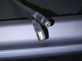 USB端子を装備しております。