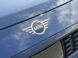 時を経ても深い魅力を放ち続けるMINI。より快適にお乗り頂くために、3つのサポートプログラムをご用意しております。※認定中古車保証は登録日より最長4年間まで延長が可能です。