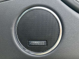【MERIDIANサラウンドサウンドシステム メーカーop価格￥30000】低音から高音までをクリアに再現し車内に臨場感溢れる音響空間を提供致します。