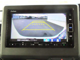 【バックカメラ装備済み】駐車の際の心強い味方!ガイドを見て確認しながら駐車できるので安全です。