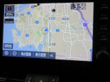 純正ナビを装備。タッチパネル式で使いやすく、お出かけもラクラクです。
