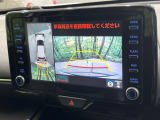 【パノラミックビューモニター】専用のカメラにより、上から見下ろしたような視点で360度クルマの周囲を確認することができます☆死角部分も確認しやすく、狭い場所での切り返しや駐車もスムーズに行えます。
