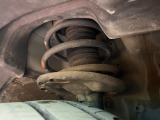 お車を安心してお乗りいただく為には、足回りの定期点検が欠かせません。サービスサポート(有償保証)では無料点検もご提供しており、安心のカーライフをお過ごしいただけるサポート体制が整っています。