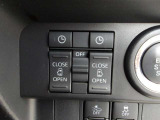 両側パワースライドドアの開閉はインパネスイッチで簡単操作可能です!