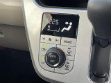 【 オートエアコン 】車内温度を感知して自動で温度調整をしてくれるのでいつでも快適な車内空間を創り上げます!//