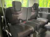 3列目シートはもちろん状態良好☆大人でもゆったりと座って頂けますので、大人数でのお出かけもラクラクです♪ご家族で、気の知れた仲間で、ドライブに行くのが楽しみですね♪