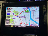 〈メモリーナビ〉 知らない土地での運転や、車でのご旅行に便利です