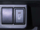 運転席にシートヒーターを装備しております。