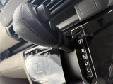 【 シフト 】シフトも操作しやすく快適なドライブを楽しんでいただけます。