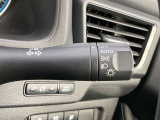 インテリジェントオートライトシステム。ハイビームアシストは前方用察知カメラで、対向車のライト、道路周辺の明るさを察知。手動で切り替えるわずらしさを軽減します。