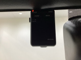 ドライブレコーダーが前方の監視をしてくれます。衝突や急ブレーキなどを感知した場合に、記録された動画が万が一の際に直前の状況を把握する手助けとなります。