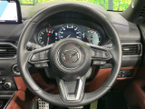 【純正革巻きステアリング】上質な革を使用することで、手にしっかり馴染みとても運転しやすいハンドルです♪