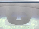 【シティブレーキアクティブシステム】低速走行中に前方の車両等を認識し、衝突しそうな時は警報とブレーキで衝突回避と被害軽減をアシスト。より安全にドライブをお楽しみいただけます。