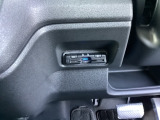ビルトインタイプの【ETC】で見た目もスッキリ。高速道路の利用にとても便利です。