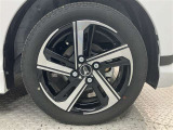 残価設定型クレジットをご用意しております。車両価格の一部をあらかじめ残価として据え置き、残りの金額を分割払いとするプランです。 詳しくはスタッフにお問合せください。