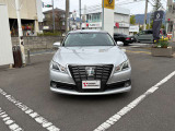 クラウン ハイブリッド 2.5 ロイヤルサルーン Four 4WD 