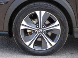 【タイヤ】 【純正17インチアルミホイール】《205/55R17》専用のアルミなのでお車のイメージぴったりですね!