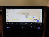 ディスプレイオーディオ(コネクティッド ナビ対応)Plus、AM/FMチューナー (ワイドFM対応)、TV(フルセグ)、USB入力(動画・音楽再生/給電)、BluetoothR対応