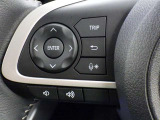 ステアリングスイッチ装備!運転しながら手元でオーディオの操作などができます。
