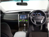 オシャレなインテリアで運転する気分も盛り上がりますよね^^
