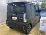 当店では車両本体価格以外に、諸費用を含めた支払総額も表示しておりますので、お客様の予算にピッタリのおクルマお選びができます。コーティングやJAFをセットにしたオトクな購入パックも好評です。