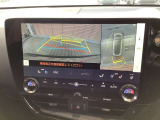 パックモニタ-も装備しております。車庫入れの苦手なお客様、もうご心配いりません。重宝してくれると思います。