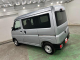 広い荷室が便利な一台です