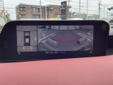 360&deg;ビューモニター♪見えない部分の危険察知をサポート♪前後左右に備えた4つのカメラを活用し、センターディスプレイに表示。安心な運転操作に役立ちます。