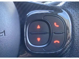BluetoothやCarPlay&Aodroid Auto(※装備車)接続により、ハンズフリー通話はもちろん、オーディオ操作やソースの切り替えも可能です。