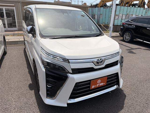 トヨタ ヴォクシー 