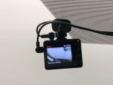 ニュースで流れる【事故の瞬間】【あおり運転】の映像は、ドライブレコーダーが録画しているからです。もしもの時の証拠映像を保存できます。