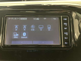 いまや必須装備「ナビゲーション」搭載!知らない場所にスイスイッとドライブ。もう、これなしではハンドルを握れませんね!でも運転中の操作は危険ですのでご注意ですね☆