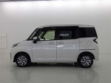両側パワースライドドア付きだから、狭い駐車スペースなどでの 乗り降りラクラク!小さなお子さまのいるご家庭には嬉しい装備。