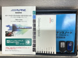 スマートキーは鍵をバッグに入れたままでもドアロックの開閉やエンジンのON・OFFができます。夜間や雨の日も鍵を探さなくて良いので便利です。