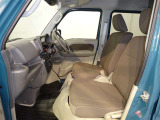 フロントシートです。目立った汚れもなくキレイです!