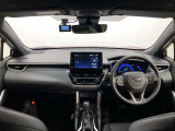 シンプルながら機能性あふれる運転席廻りです。視界性もよく、運転しやすいですよ。