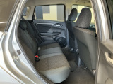 リアシートも広々としていて、座りやすいです。