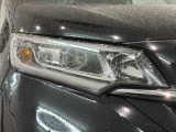 LEDヘッドライトは、点灯の瞬間から最大光量を発揮し、突然暗くなるトンネルなどでの安定感を高めます。