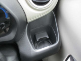 運転席で使用できるドリンクホルダーです。