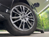 【17インチアルミホイール】外観にマッチしたアルミホイールを装着しております。各種アルミホイールや、スタッドレスタイヤも取扱いしております。是非ご相談ください♪