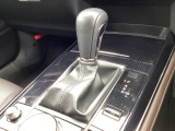 エンジン、トランスミッション、ボディ、シャシーのすべてにスカイアクティブテクノロジーを採用!上質で気持ちのいい走りと、優れた燃費性能を両立しています。