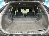 後席を格納すると、これだけの広さが!シーンに合わせたシートアレンジで、大きな荷物も積むことが出来ます♪