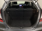 トランク荷室十分な容量あります。