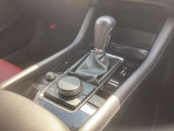 MTモード付です!MT感覚でシフトチェンジできます。MT車が少なくなってきた現在に面白さを取り入れた装備です。走る歓びを!